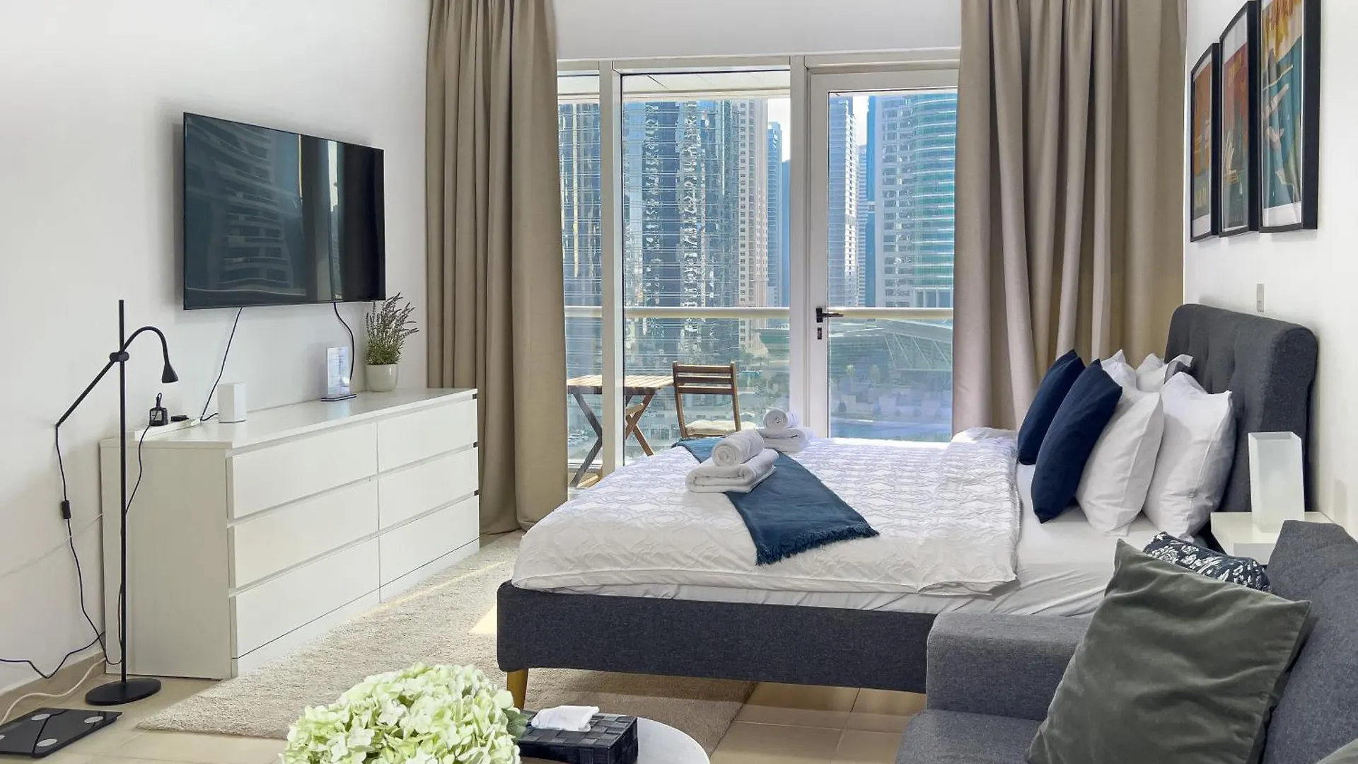Apartment Lovely Studio At The Arch Tower Jlt Dubai